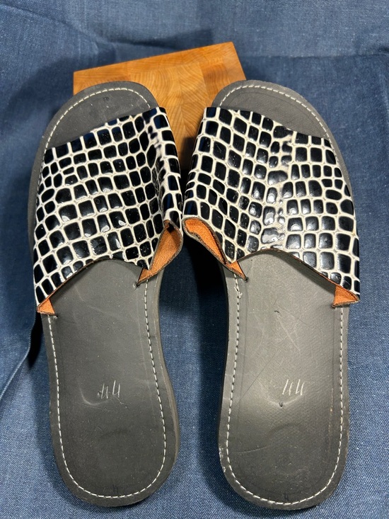 Handmade in Italy NWOT slide in leather slides main image 5